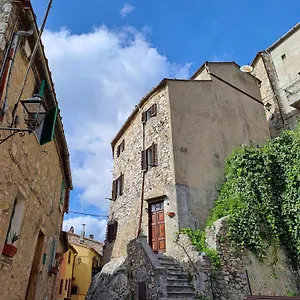https://la-casina-di-asia.it-tuscanyhotel.com